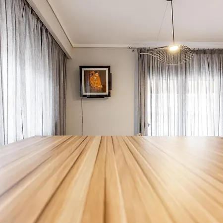 Appartement Spacious 3-bedroom With Wifi, Ac In Charming Kalamaria - Mountain View *